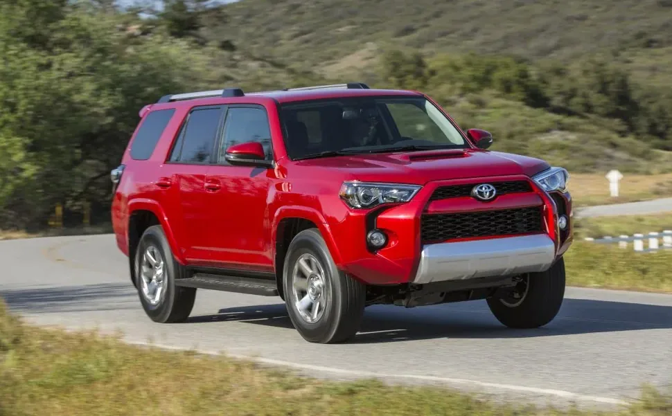 Toyota 4Runner 4WD SR5 V6 2.4L 2025 suv front view