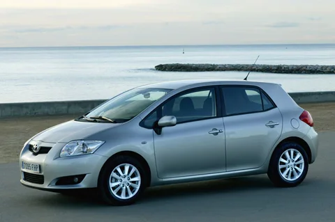 Toyota Auris 2.2 D-4D D-CAT Executive 2007 view 11