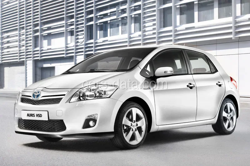 Toyota Auris 2.0 D-4D-F Dynamic 2010 front view