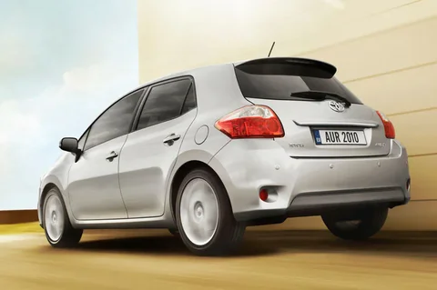 Toyota Auris 2.0 D-4D-F Dynamic 2010 view 7