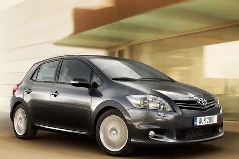 Toyota Auris 2.0 D-4D-F Dynamic 2010 view 11