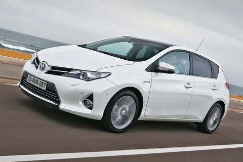 Toyota Auris 2.0 D-4D-F Dynamic 2013 view 7