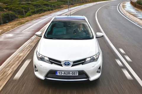 Toyota Auris 2.0 D-4D-F Dynamic 2013 view 12
