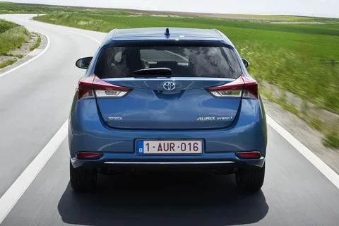 Toyota Auris 1.2T Trend 2016 view 5