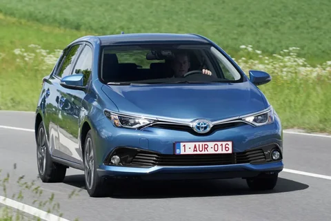 Toyota Auris 1.2T Trend 2016 view 9