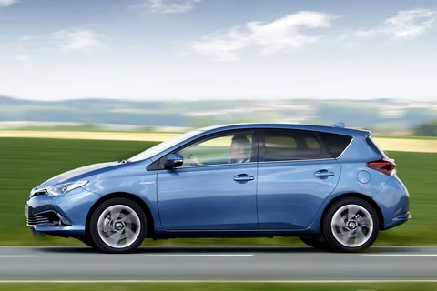 Toyota Auris 1.2T Trend 2016 view 10