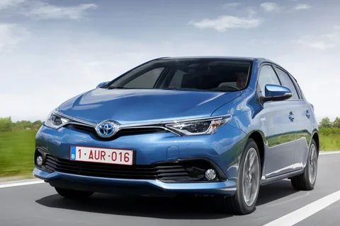 Toyota Auris 1.2T Trend 2016 view 11