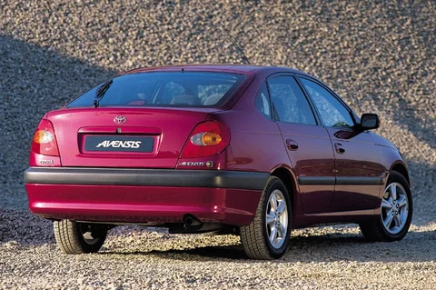 Toyota Avensis 1.6 Linea Sol 1997 view 5
