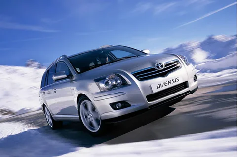Toyota Avensis Wagon 2.2 D-4D Luna 2006 view 5