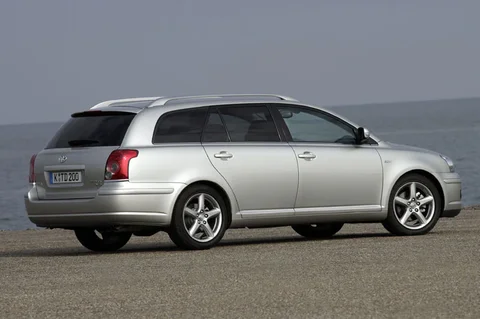 Toyota Avensis Wagon 2.2 D-4D Luna 2006 view 7
