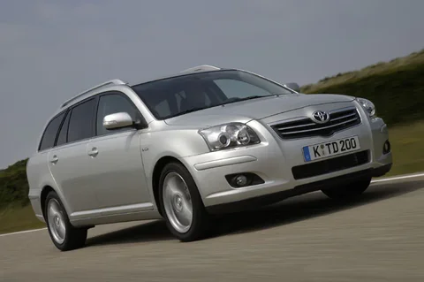 Toyota Avensis Wagon 2.2 D-4D Luna 2006 view 10