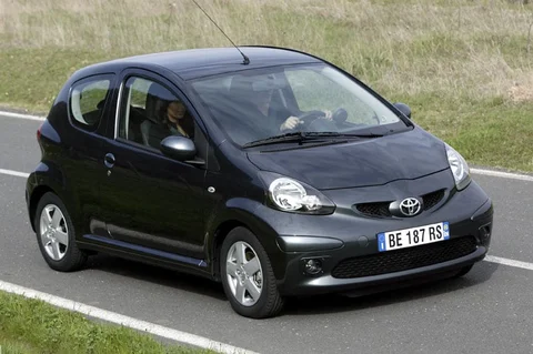 Toyota Aygo 1.4 D + 2005 view 3