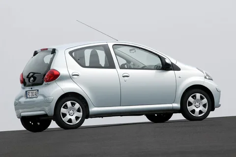 Toyota Aygo 1.4 D + 2005 view 8