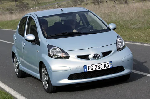 Toyota Aygo 1.4 D + 2005 view 11