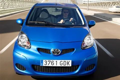 Toyota Aygo 1.0 12v VVT-i Access 2012 view 5