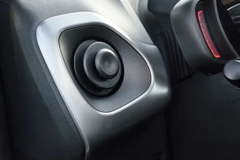 Toyota Aygo 1.0 VVT-i x 2014 view 6