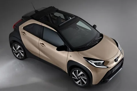 Toyota Aygo X 1.0 VVT-i 2022 view 3