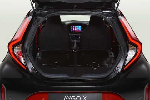 Toyota Aygo X 1.0 VVT-i 2022 view 4