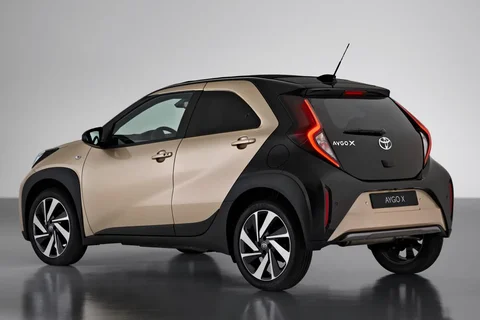 Toyota Aygo X 1.0 VVT-i 2022 view 7