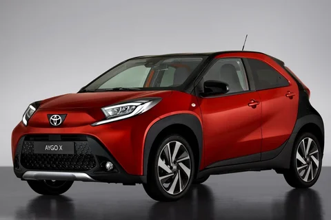 Toyota Aygo X 1.0 VVT-i 2022 view 8