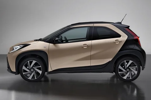 Toyota Aygo X 1.0 VVT-i 2022 view 10