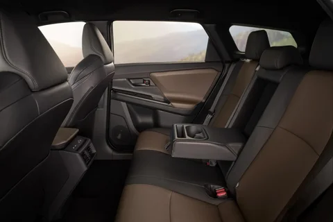 Toyota bZ4X Touring Dynamic 2025 view 4