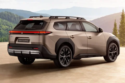 Toyota bZ4X Touring Dynamic 2025 view 11