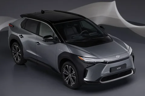 Toyota bZ4X Premium 4WD 2022 view 6