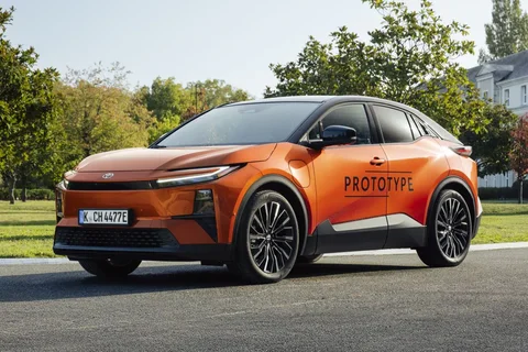 Toyota C-HR+ 77kWh First Edition 2025 view 9
