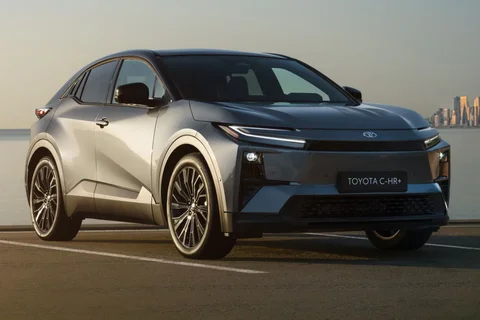 Toyota C-HR+ 77kWh First Edition 2025 view 10