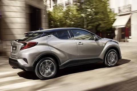 Toyota C-HR 1.2T Active 2017 view 5