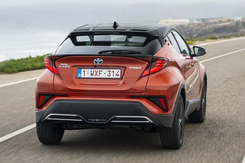 Toyota C-HR 1.2T Active 2020 view 10