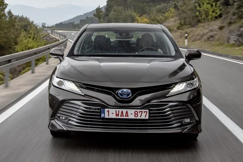 Toyota Camry 2.5 Hybrid Dynamic 2019 view 4