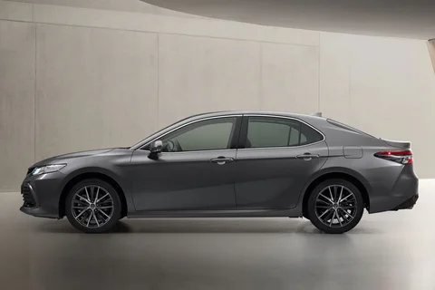 Toyota Camry 2.5 Hybrid Dynamic 2021 view 9