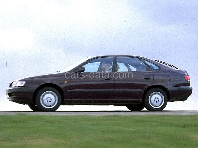 Toyota Carina E 2.0 TD GL 1996 front view