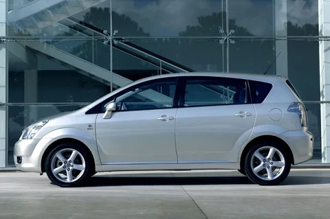 Toyota Corolla Verso 2.2 D-4D Linea Sol 2005 view 12