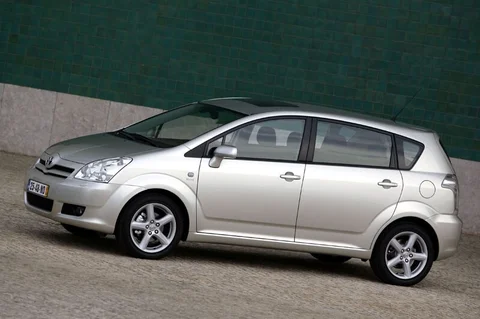 Toyota Corolla Verso 2.2 D-4D Linea Sol 2005 view 5