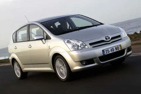 Toyota Corolla Verso 2.2 D-4D Linea Sol 2005 view 7