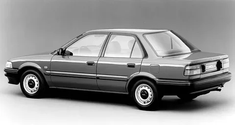 Toyota Corolla 1.6 XLi 1990 view 2