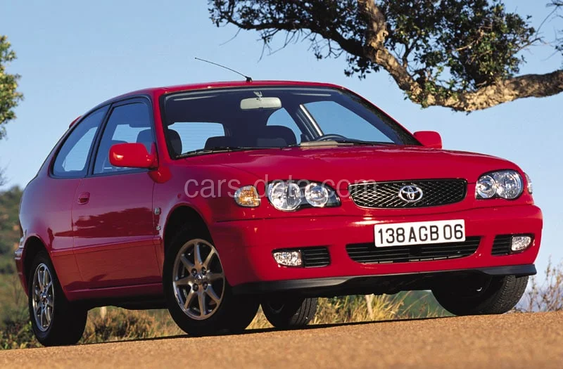 Toyota Corolla 2.0 D4-D Linea Sol 2001 front view