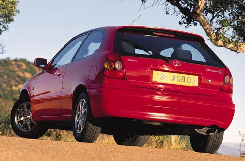 Toyota Corolla 2.0 D4-D Linea Sol 2001 view 4