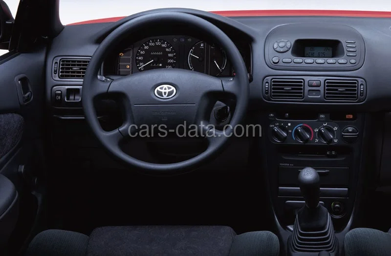 Toyota Corolla 2.0 D4-D Linea Sol 2001 front view