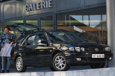 Toyota Corolla Wagon 2.0 D4-D Linea Sol 2001 view 4