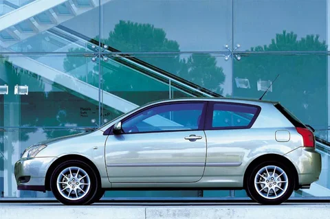 Toyota Corolla 2.0 D4-D 90 Linea Sol 2002 view 2