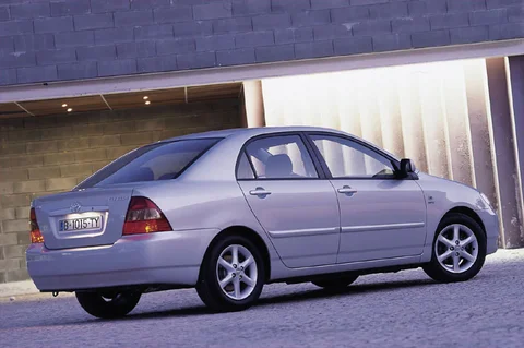 Toyota Corolla 2.0 D4-D 90 Linea Sol 2003 view 3