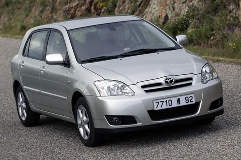 Toyota Corolla 2.0 D4-D Linea Sol 2004 view 3