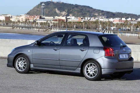 Toyota Corolla 2.0 D4-D Linea Sol 2004 view 6