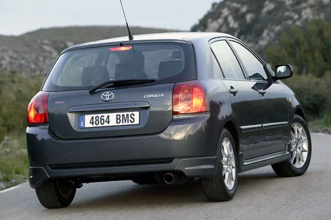Toyota Corolla 2.0 D4-D Linea Sol 2004 view 8
