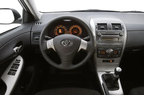 Toyota Corolla 2.0 D-4D-F Sol 2007 view 6