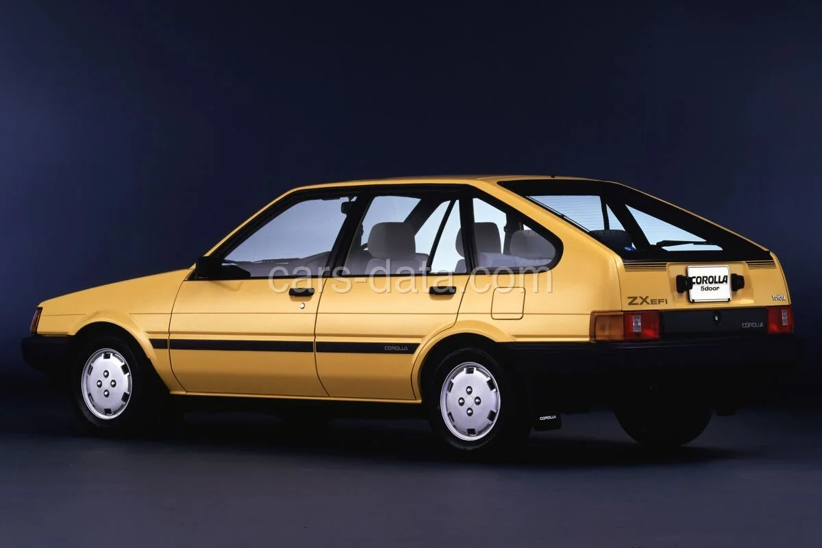 Toyota Corolla Liftback 1.3 GL 1983 front view